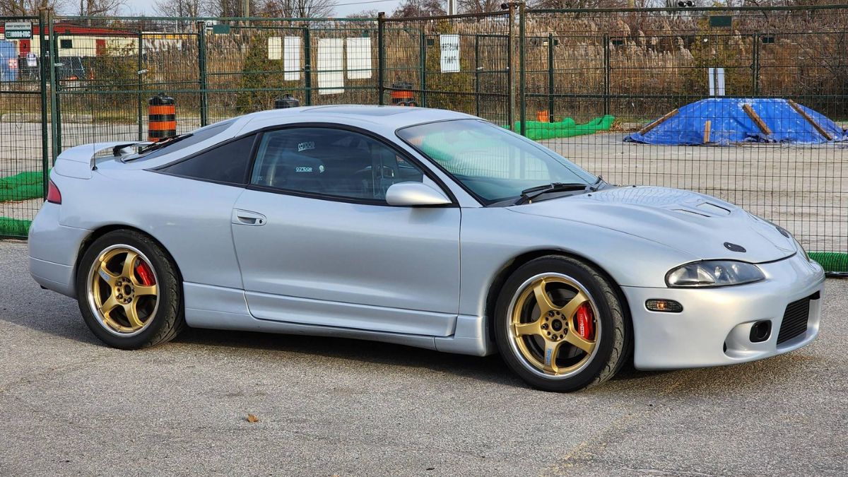 Mitsubishi Eclipse V8