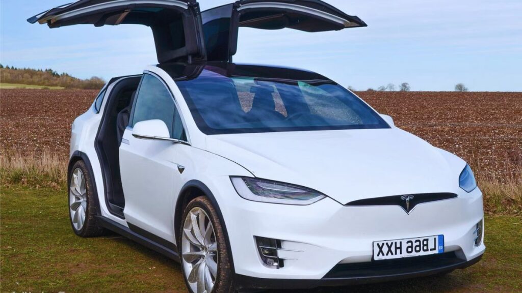 Tesla Model X: A Dream on Wheels 2025